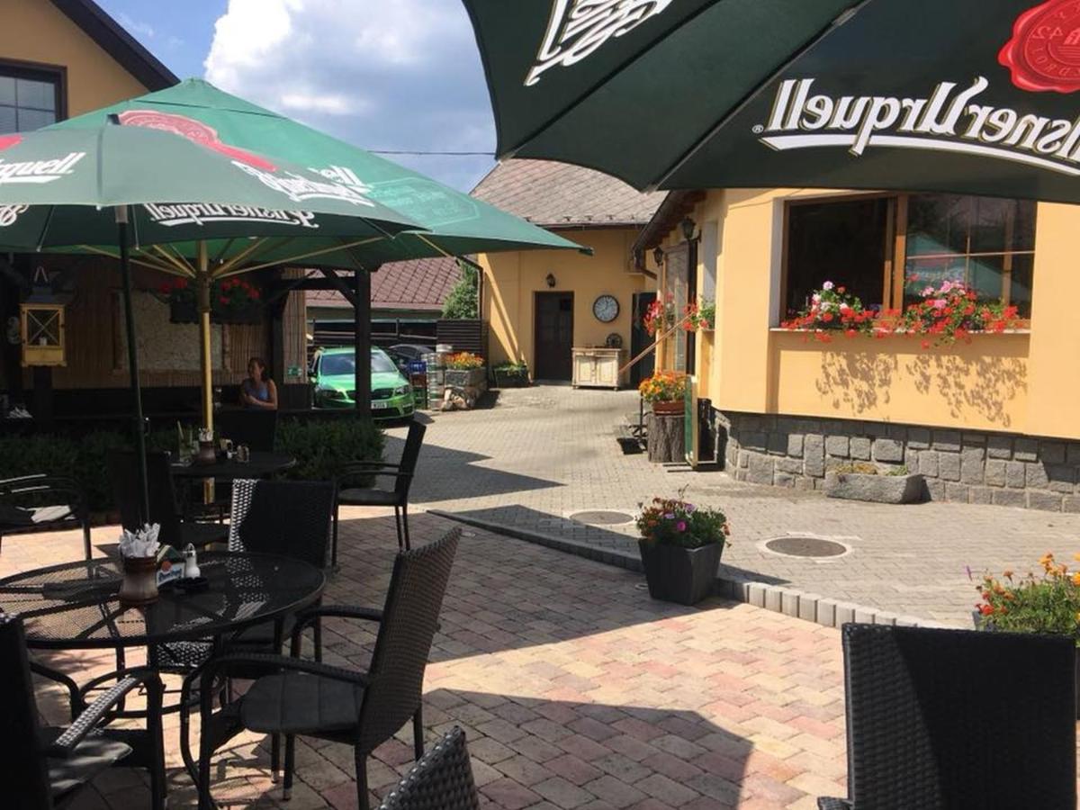 Penzion, Restaurace Jaro Vesin Brdy Rozmital pod Tremsinem Exterior foto