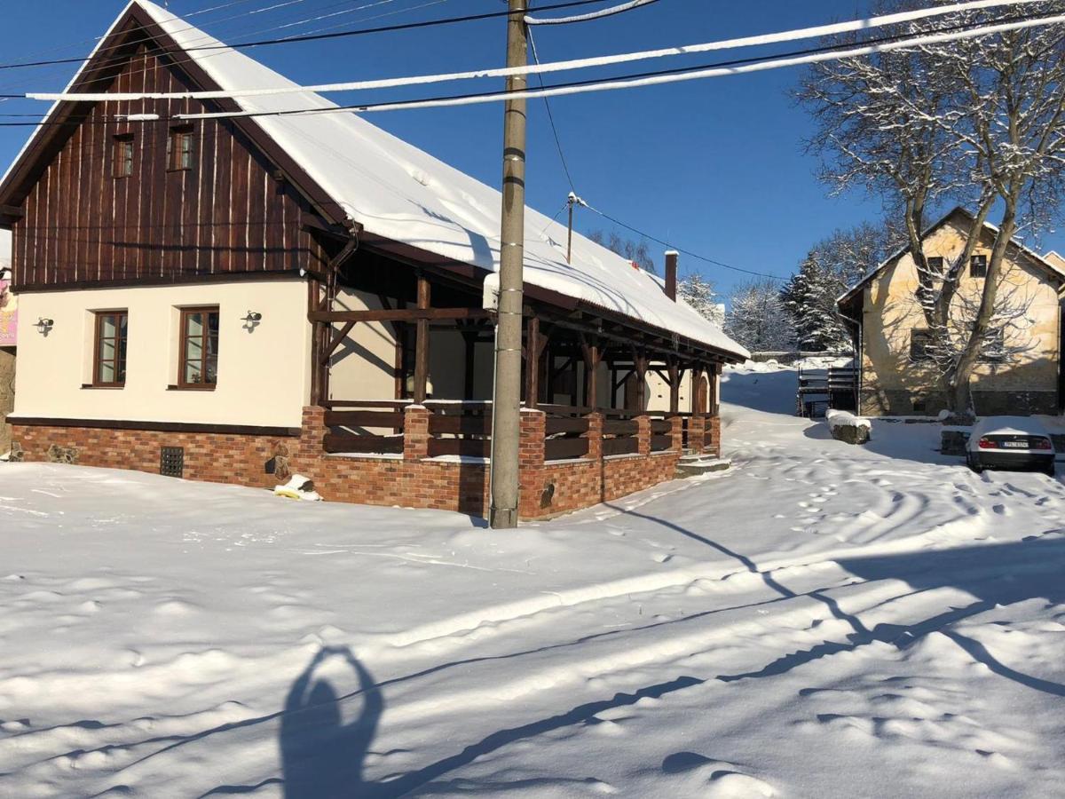Penzion, Restaurace Jaro Vesin Brdy Rozmital pod Tremsinem Exterior foto